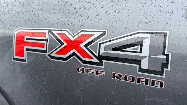 2022 Ford Escape Hybrid SE