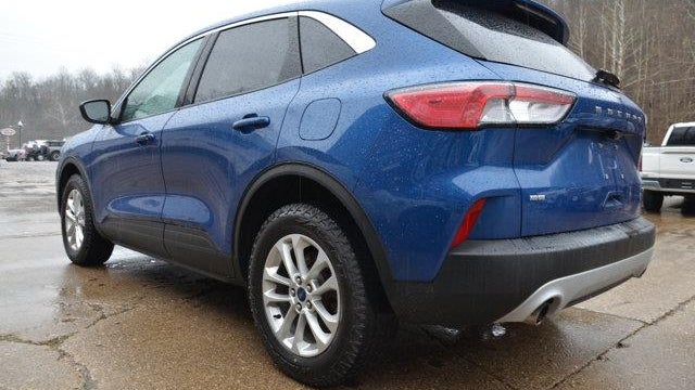 2022 Ford Escape Hybrid SE