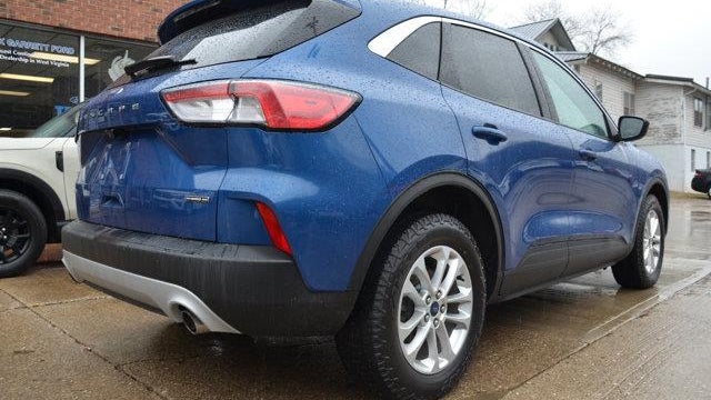 2022 Ford Escape Hybrid SE