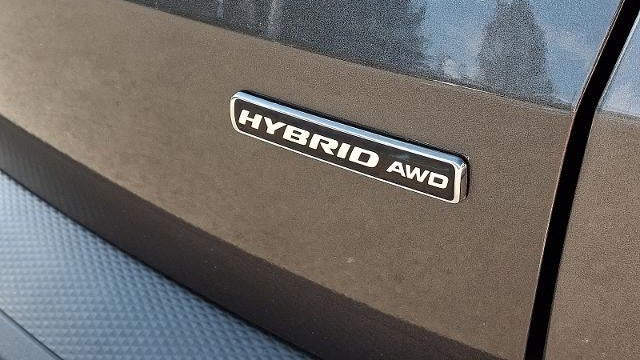 2020 Ford Escape Hybrid SE Sport