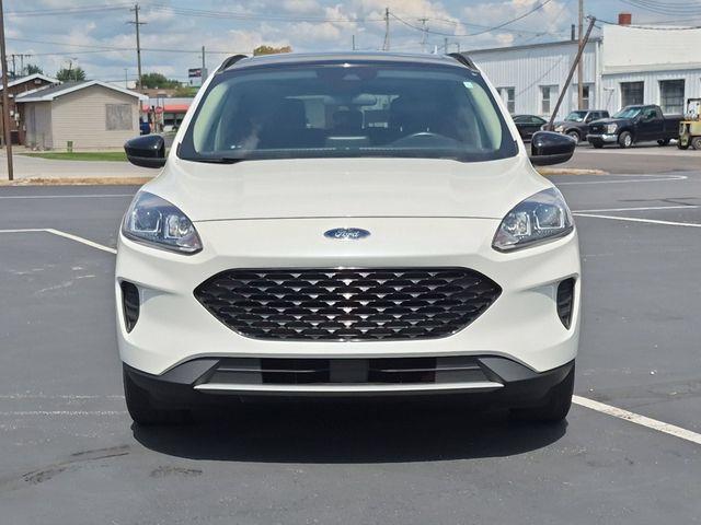 2020 Ford Escape Hybrid SE Sport — photo 1 of 24