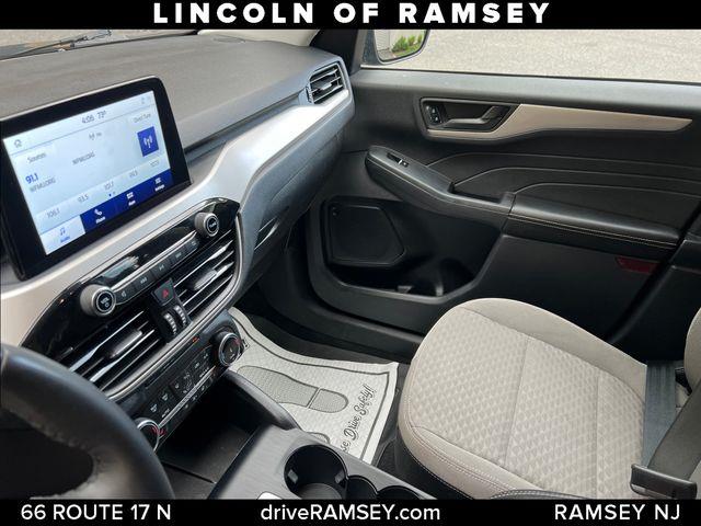 2022 Ford Escape - $22,495
