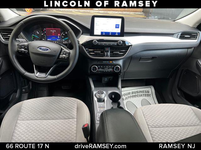 2022 Ford Escape - $22,495