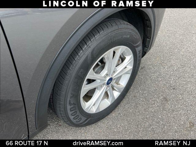 2022 Ford Escape - $22,495