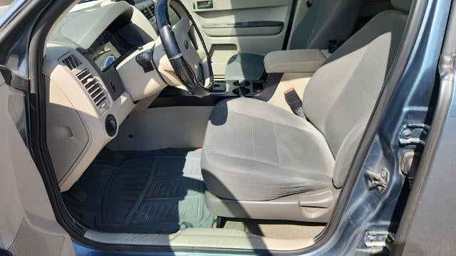 2010 Ford Escape XLS