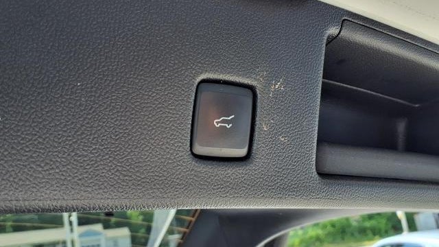 2022 Ford Escape Hybrid SEL