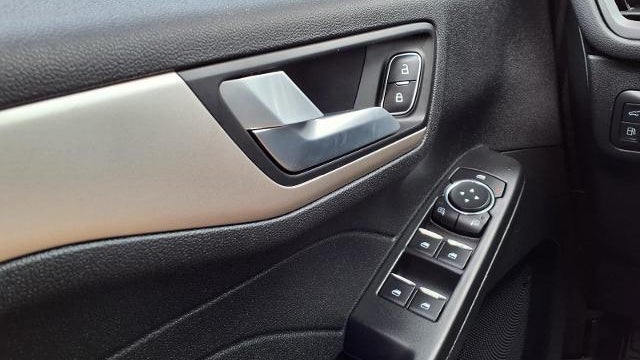 2022 Ford Escape Hybrid SEL