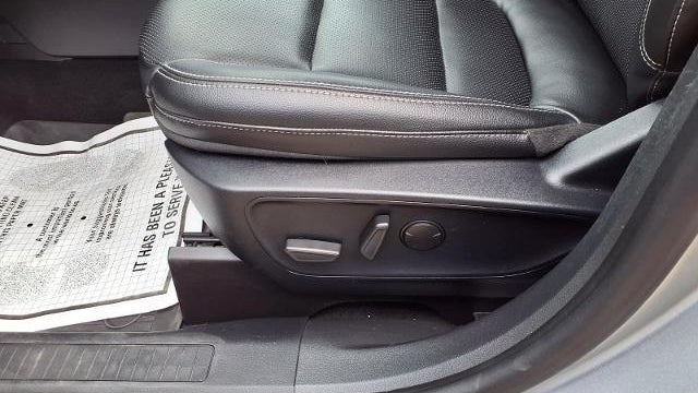 2022 Ford Escape Hybrid SEL