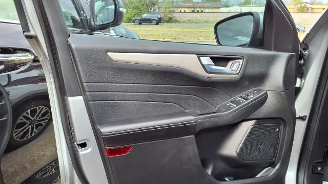 2022 Ford Escape Hybrid SEL