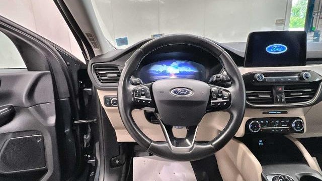 2022 Ford Escape Hybrid SEL