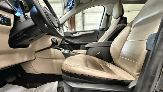 2022 Ford Escape Hybrid SEL