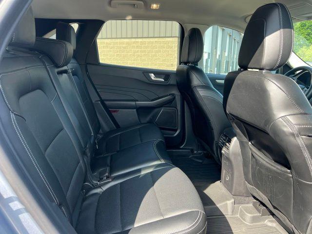 2022 Ford Escape - $19,457