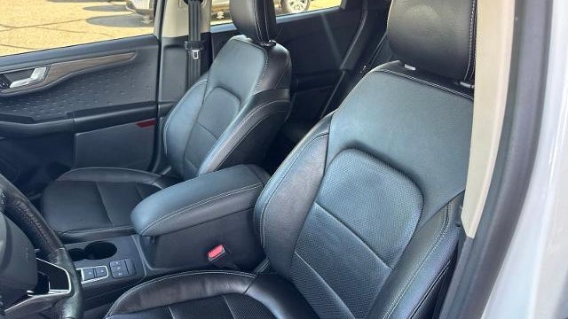 2020 Ford Escape Hybrid Titanium