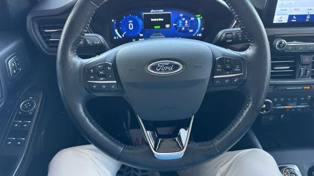 2020 Ford Escape Hybrid Titanium