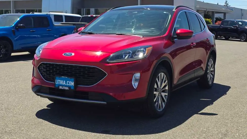 Preowned 2020 Ford Escape Hybrid Titanium for Sale