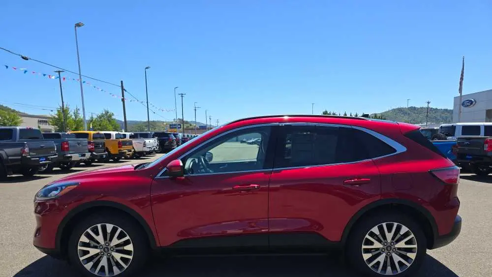 2020 Ford Escape Hybrid Titanium