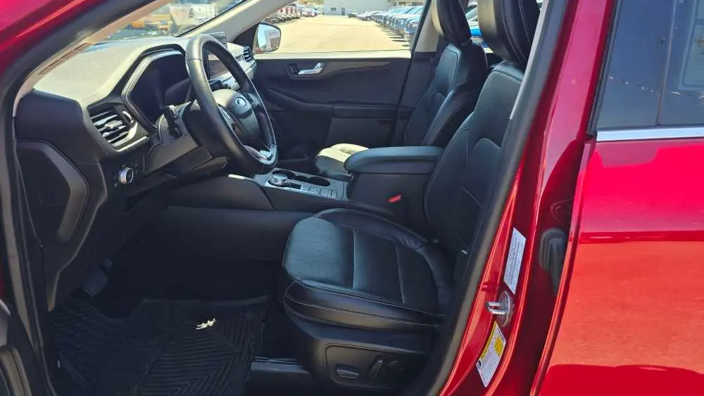 2020 Ford Escape Hybrid Titanium