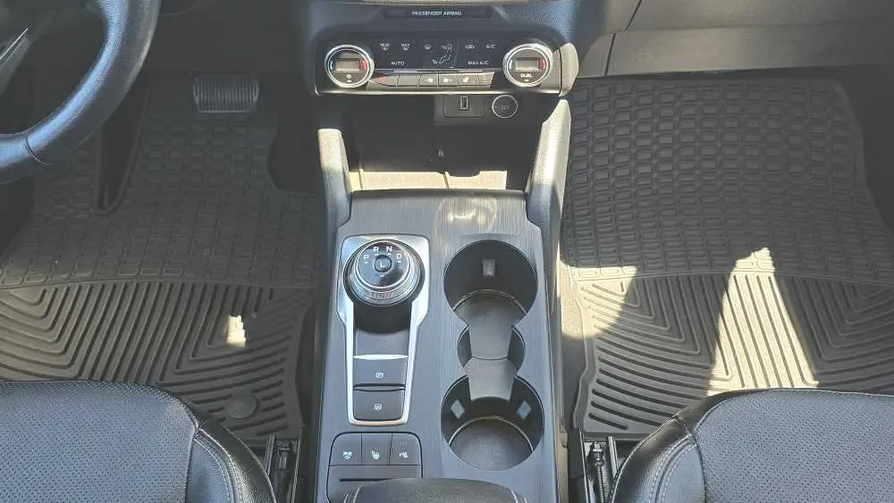 2020 Ford Escape Hybrid Titanium