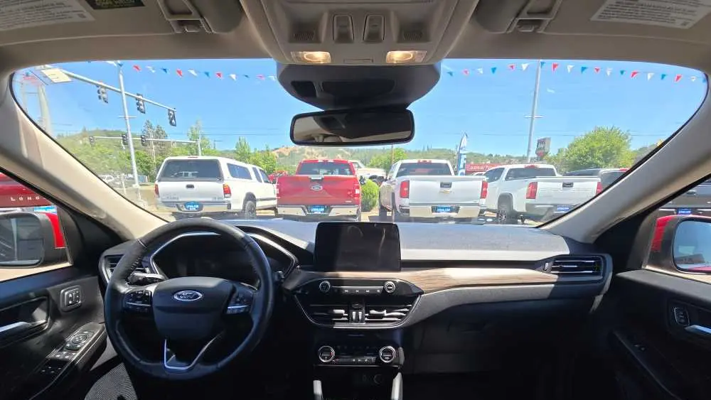 2020 Ford Escape Hybrid Titanium