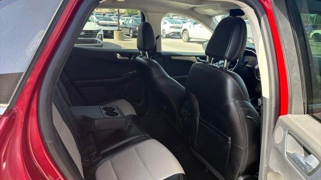 2021 Ford Escape Hybrid Titanium