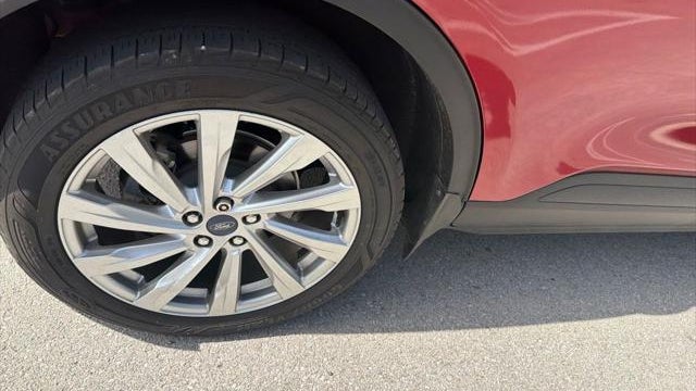 2021 Ford Escape Hybrid Titanium