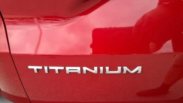 2022 Ford Escape Hybrid Titanium