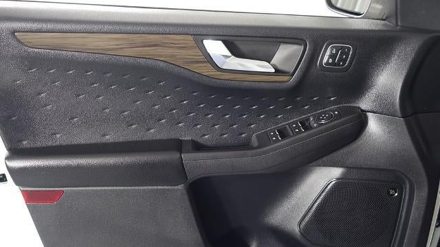 2020 Ford Escape Hybrid Titanium
