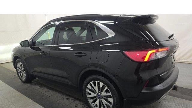 2022 Ford Escape Hybrid Titanium