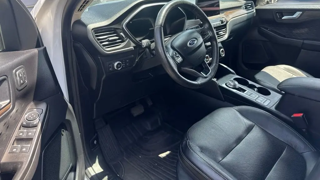 2020 Ford Escape Hybrid Titanium