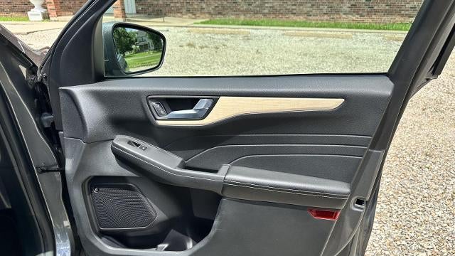 2021 Ford Escape Hybrid Titanium