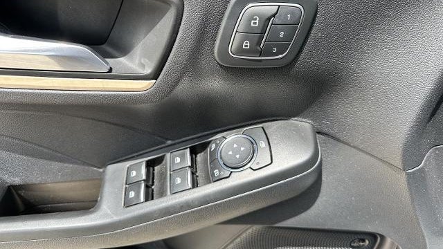 2021 Ford Escape Hybrid Titanium