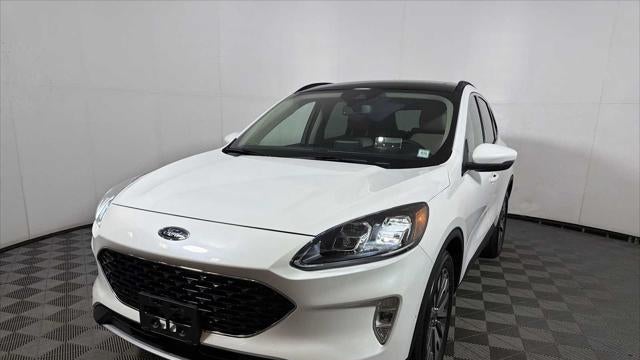 2020 Ford Escape Hybrid Titanium
