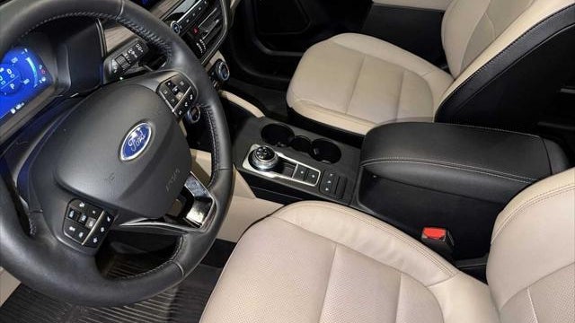 2020 Ford Escape Hybrid Titanium
