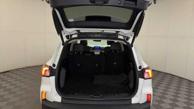 2020 Ford Escape Hybrid Titanium
