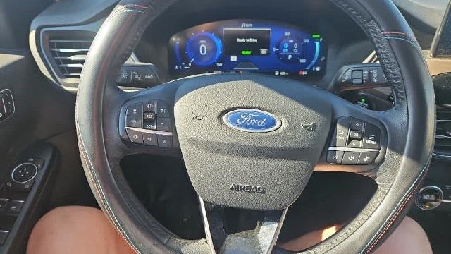 2020 Ford Escape Hybrid Titanium