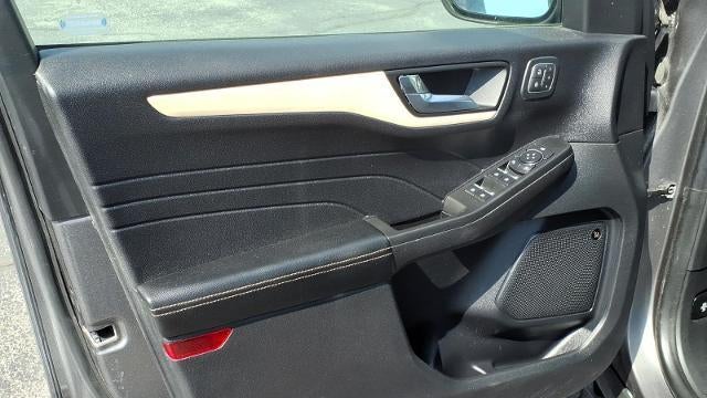 2021 Ford Escape Hybrid Titanium