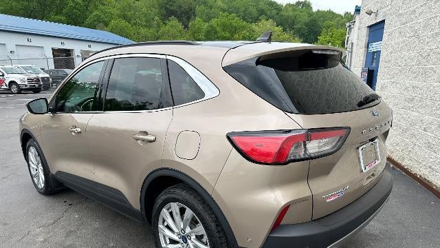 2021 Ford Escape Hybrid Titanium