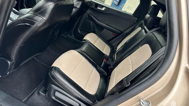 2021 Ford Escape Hybrid Titanium