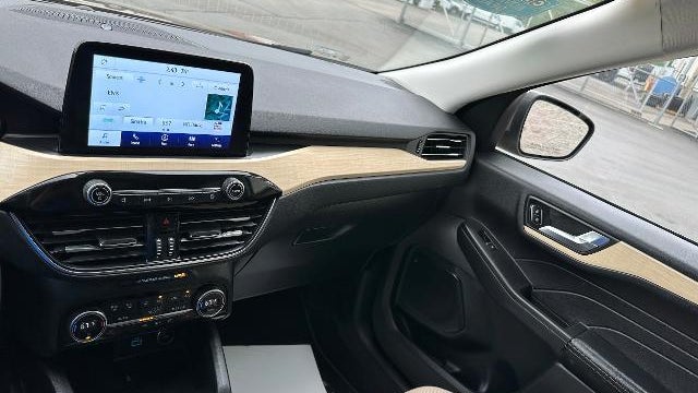 2021 Ford Escape Hybrid Titanium