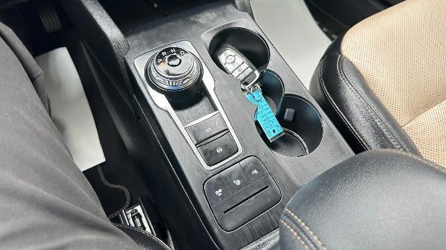 2021 Ford Escape Hybrid Titanium