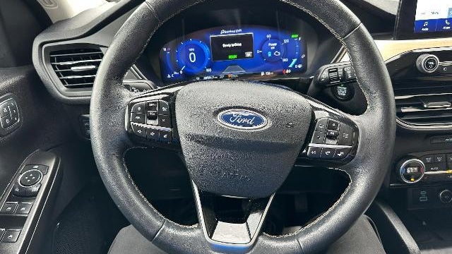 2021 Ford Escape Hybrid Titanium