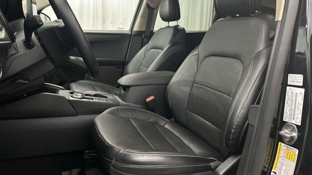 2020 Ford Escape Hybrid Titanium