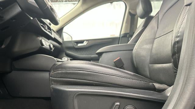 2020 Ford Escape Hybrid Titanium