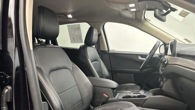 2020 Ford Escape Hybrid Titanium