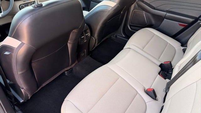 2022 Ford Escape Hybrid Titanium