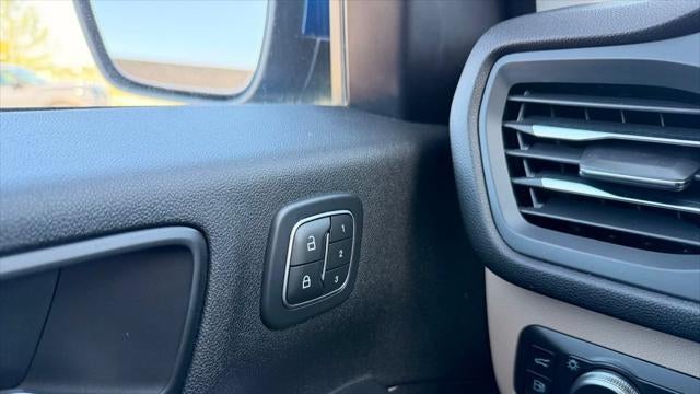 2022 Ford Escape Hybrid Titanium