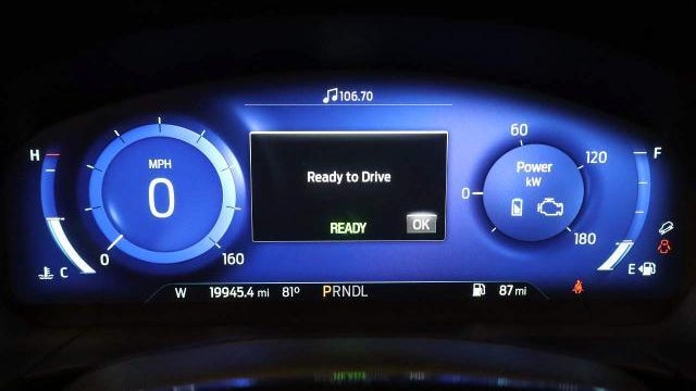 2022 Ford Escape Hybrid Titanium