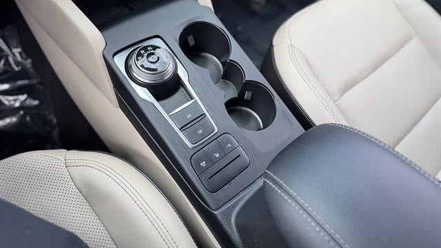 2020 Ford Escape Hybrid Titanium