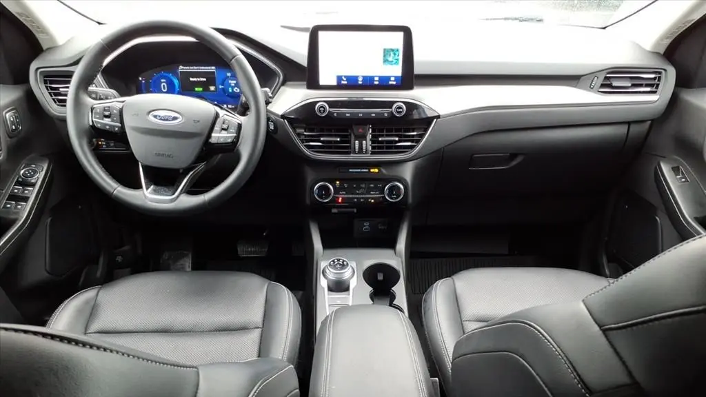 2022 Ford Escape Hybrid Titanium