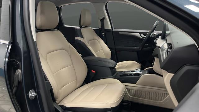 2022 Ford Escape - $22,995